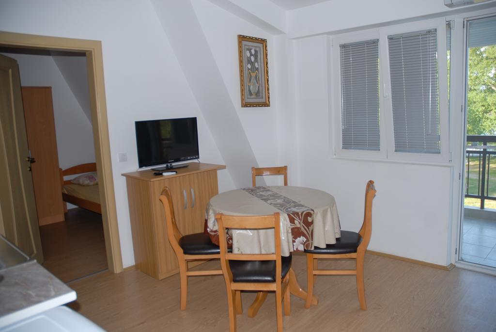 Apartments Villa Zora Dojran Bilik gambar